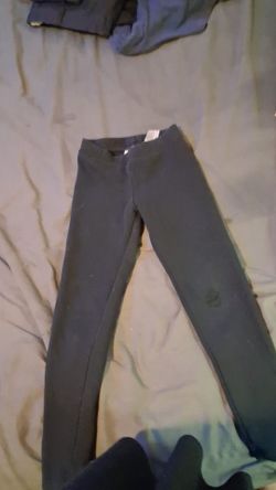 Girls black colored sweatpants size 6