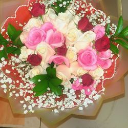Beautiful Mixed Rose Bouquet for Sale