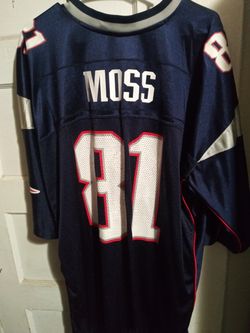 Patriots Moss Jersey on field