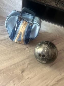 Ebonite Maxim Bowling Ball with Bag