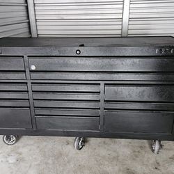 Tool Boxes and Storage Toolboxes 4S TRIPLE BAY 25" TOOLBOX SILVER VEIN WITH BLACK TRIM The key stopped opening with the tool inside