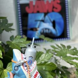 New Universal Studios Jaws 50th Anniversary Sipper Cup Shark & Tank Carrier
