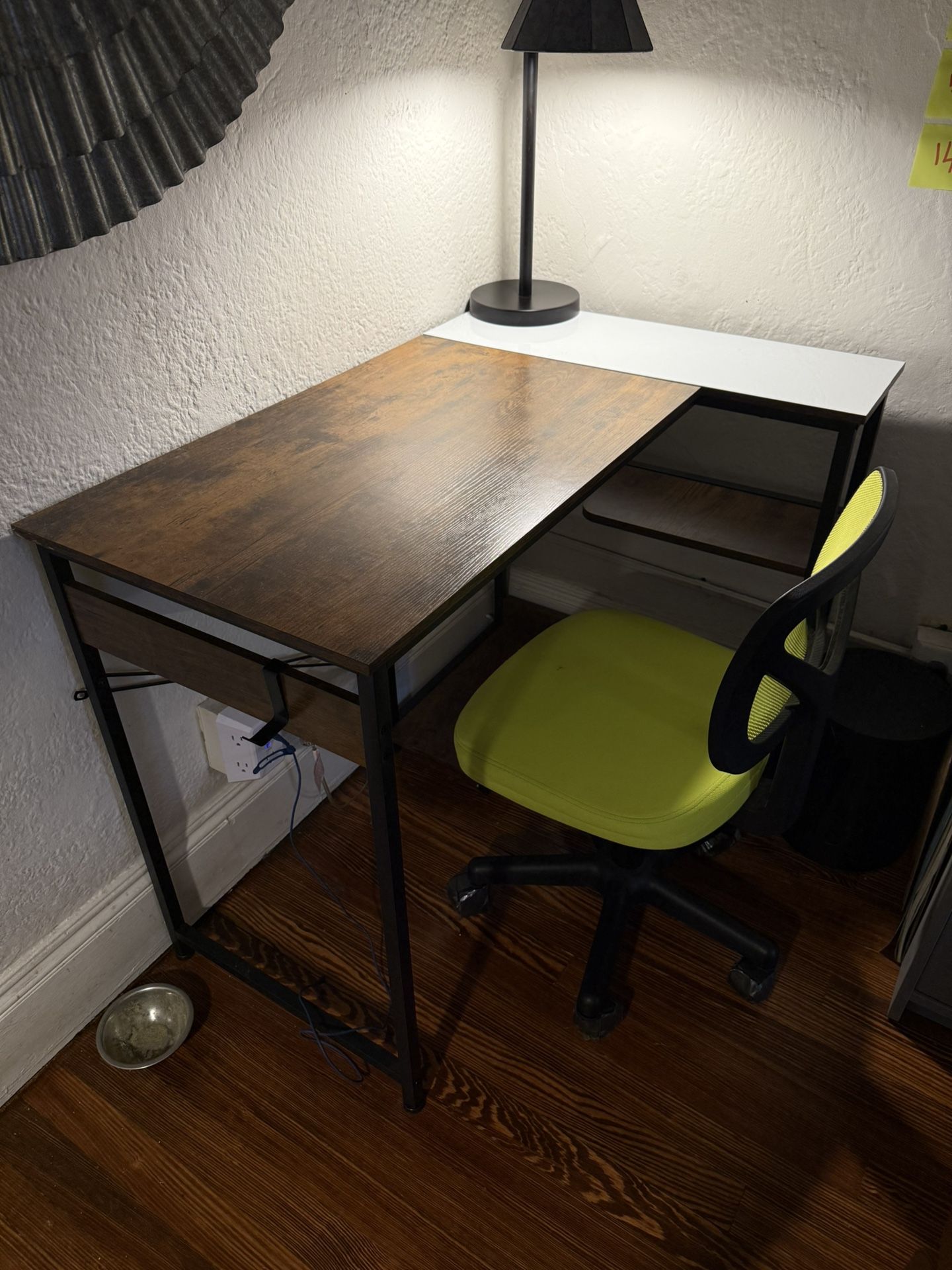 Table And Chair 