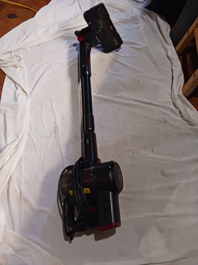 VACUUM CLEANER Corded