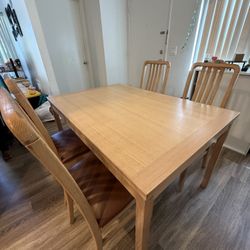 Extendable Dining Table 