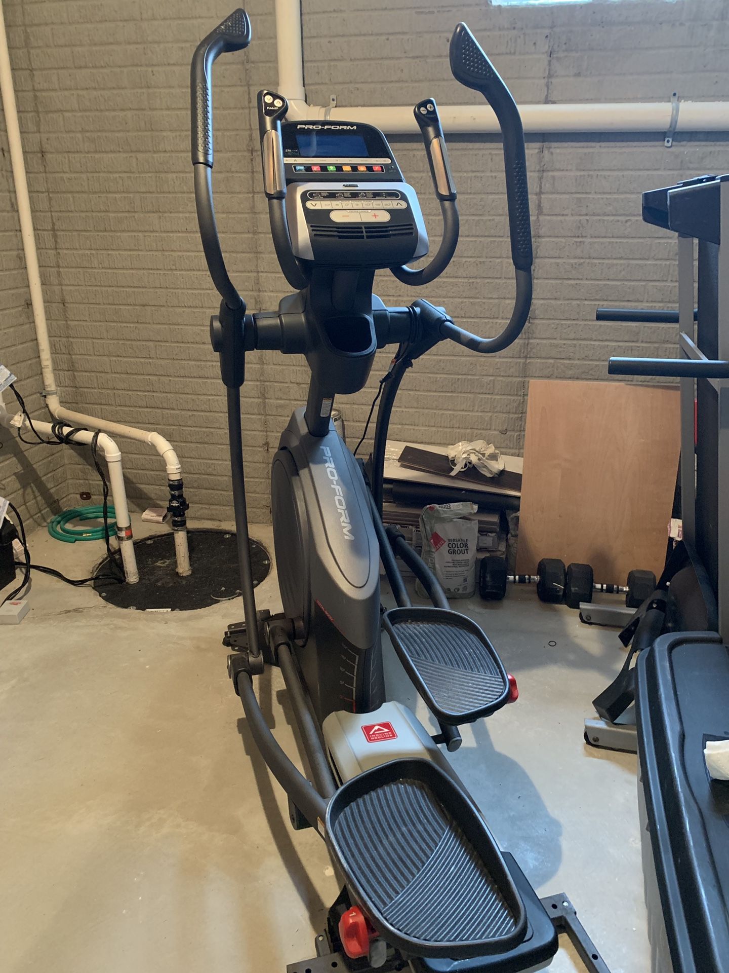 ProForm Endurance 720 Elliptical