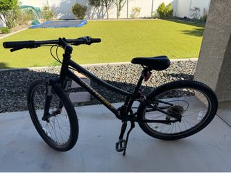 Youth specialized bike