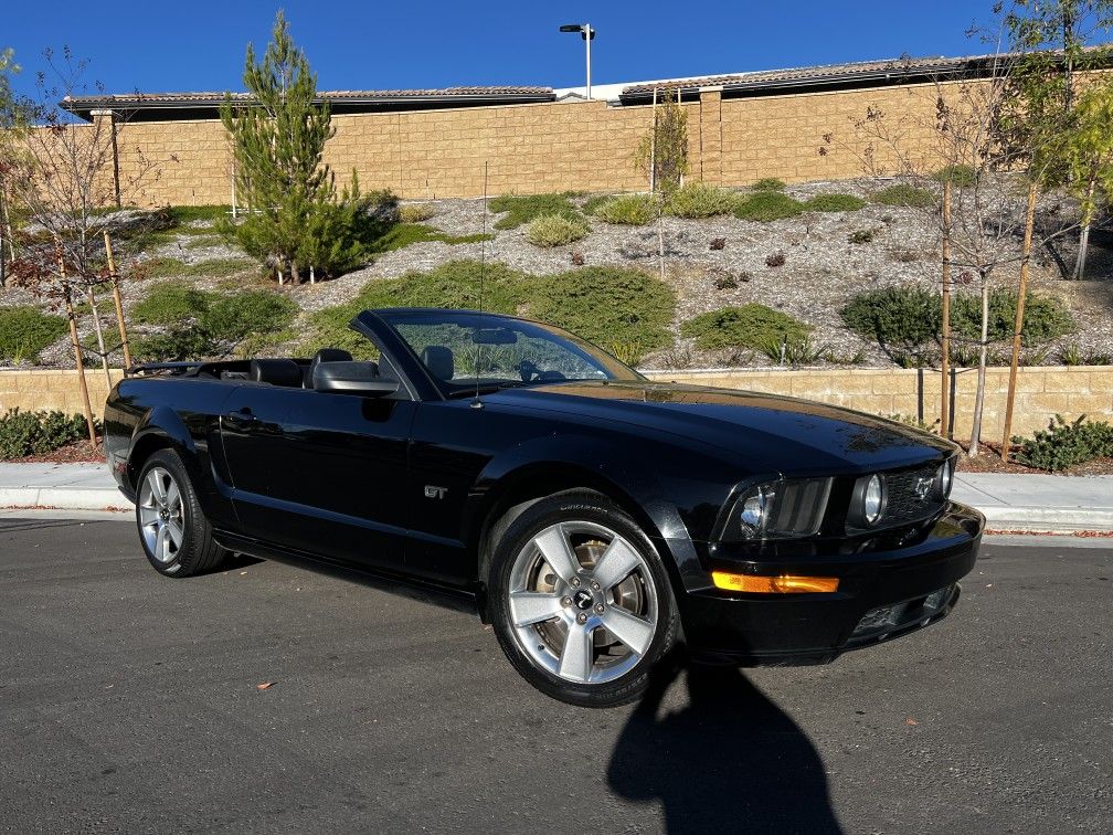 GT Convertible Mustang