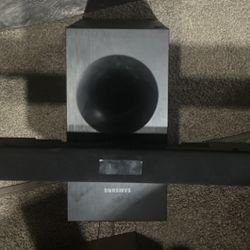 Samsung Soundbar And Subwoofer 