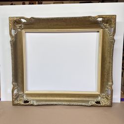 Antique Picture Frame 20x24” Beautiful Unique Ornate Wood Carved Gold Washed Fin