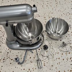 KitchenAid 6 Quart Bowl-Lift Stand Mixer