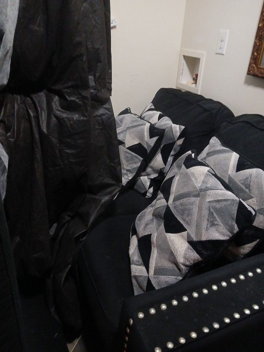 syowt　love+happiness LOVE AND HAPPINESS CREWNECK