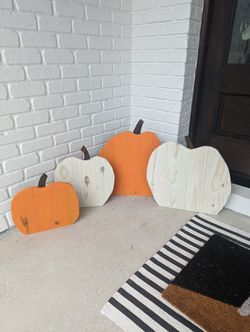 Cedar Pumpkin Home Decor 4 Set