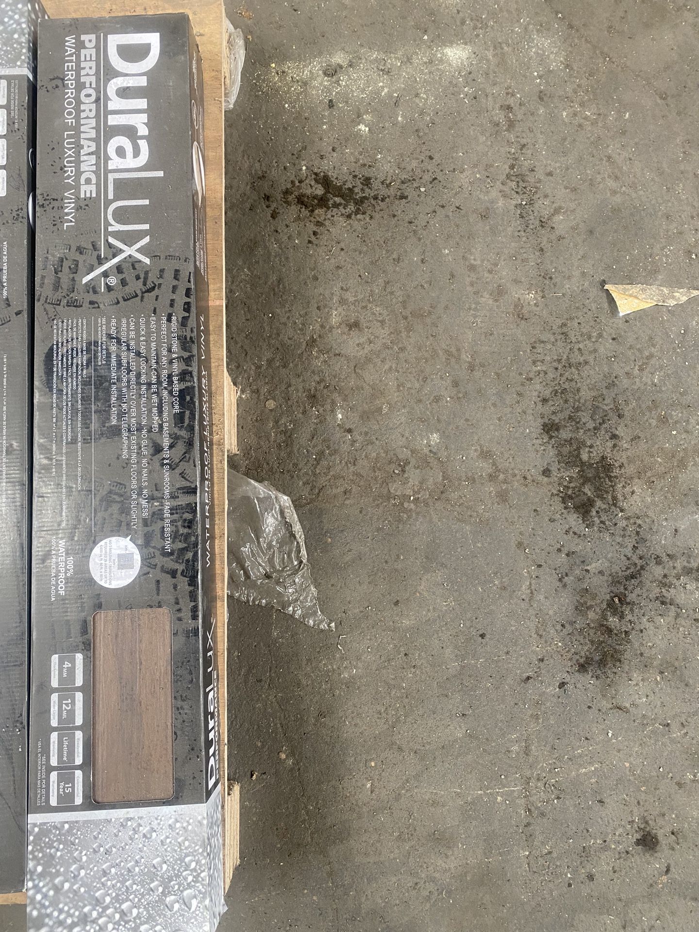 lot of 6 Duralux® PERFORMANCE:, WATERPROOF LUXURY VINYL