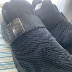 Fashion Slip On Shoes in size 9.5