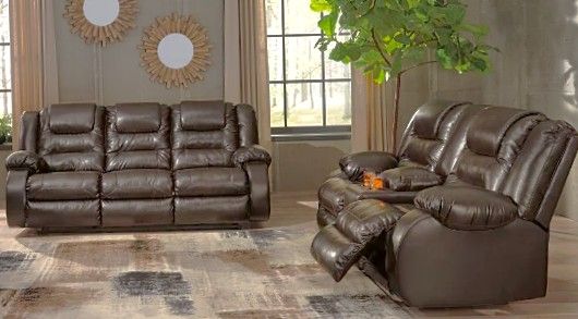 Motion Reclining Couch and Love Seat