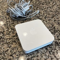 Apple AirPort Extreme Wifi Router