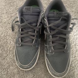 Grey Dunks