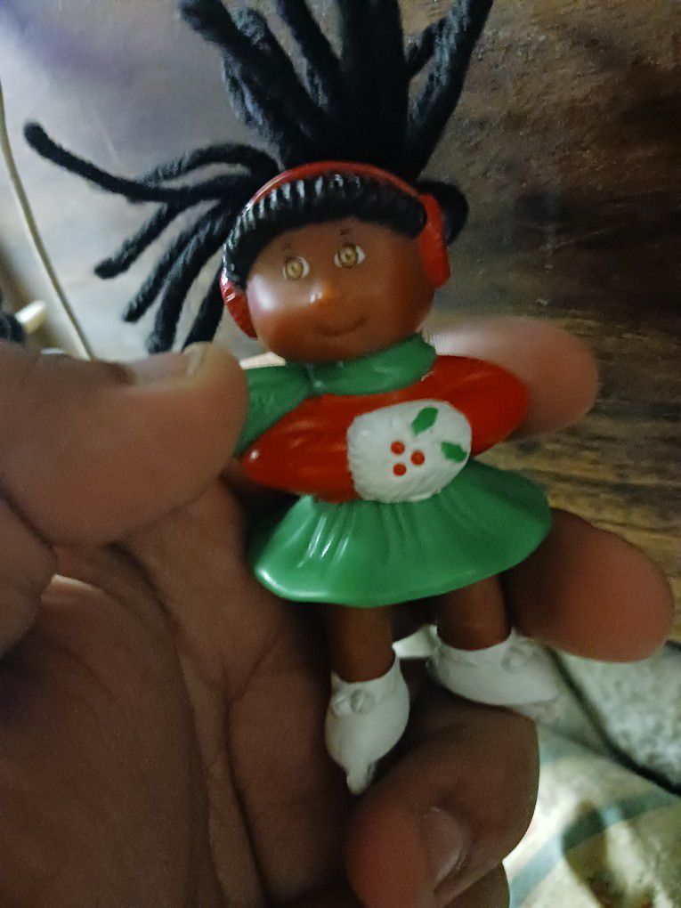 Vintage 1992 CPK Cabbage Patch Kids Christmas Ice Skating Girl And Christmas Girl PVC Toy Figure Vtg 3.5