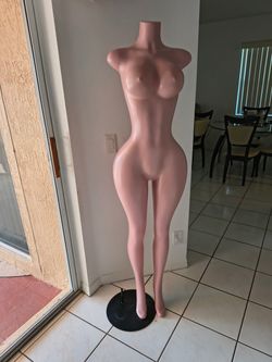 Brazilian BBL Women’s Mannequin