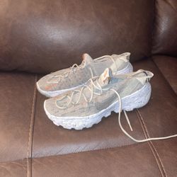 Nike Space Hippie 04 