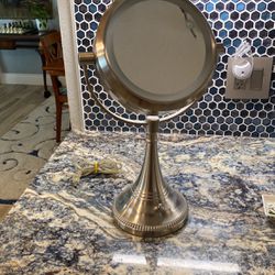 Magnified Lighted Mirror