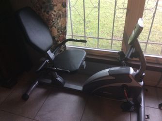 Sit down bike with heart monitor asking 75.00