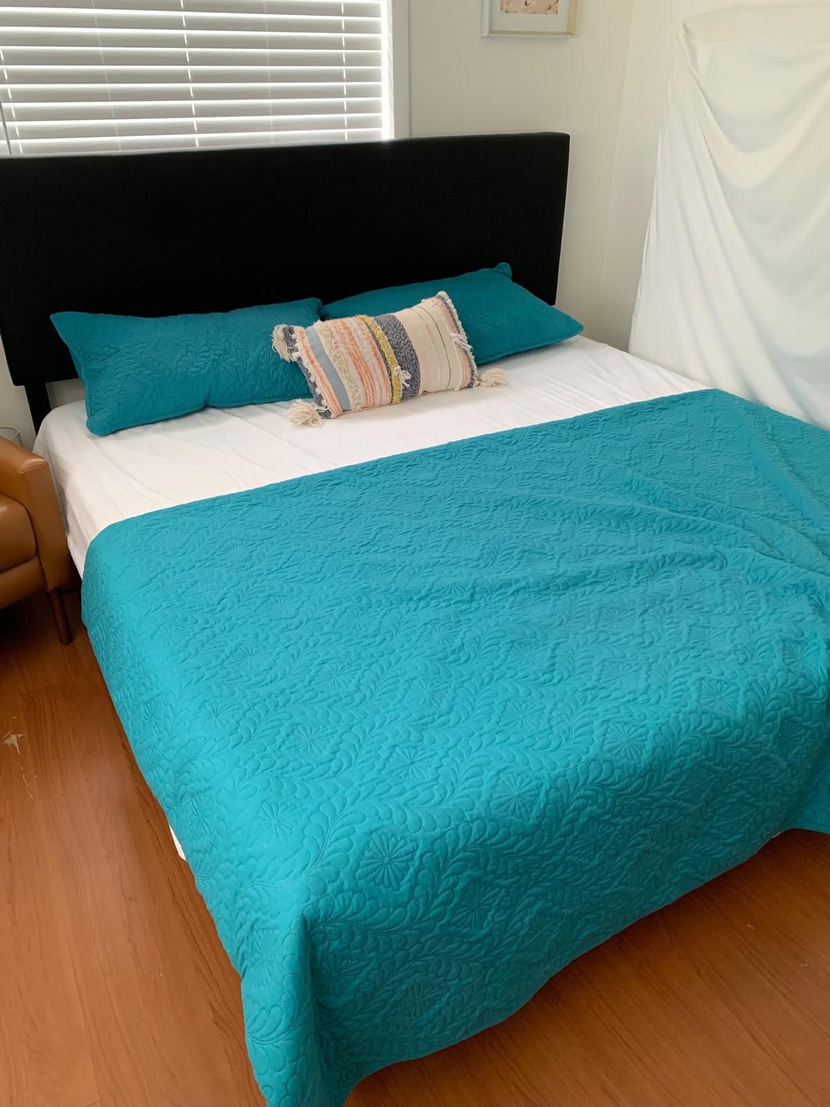 King Bed With Mattress