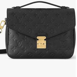 Black Leather Crossbody 