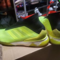 Adidas Predator Tango 18+ TR Solar Yellow Size 9.5