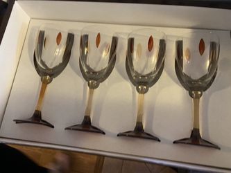 Blue Tulip Wine Glasses set of 4