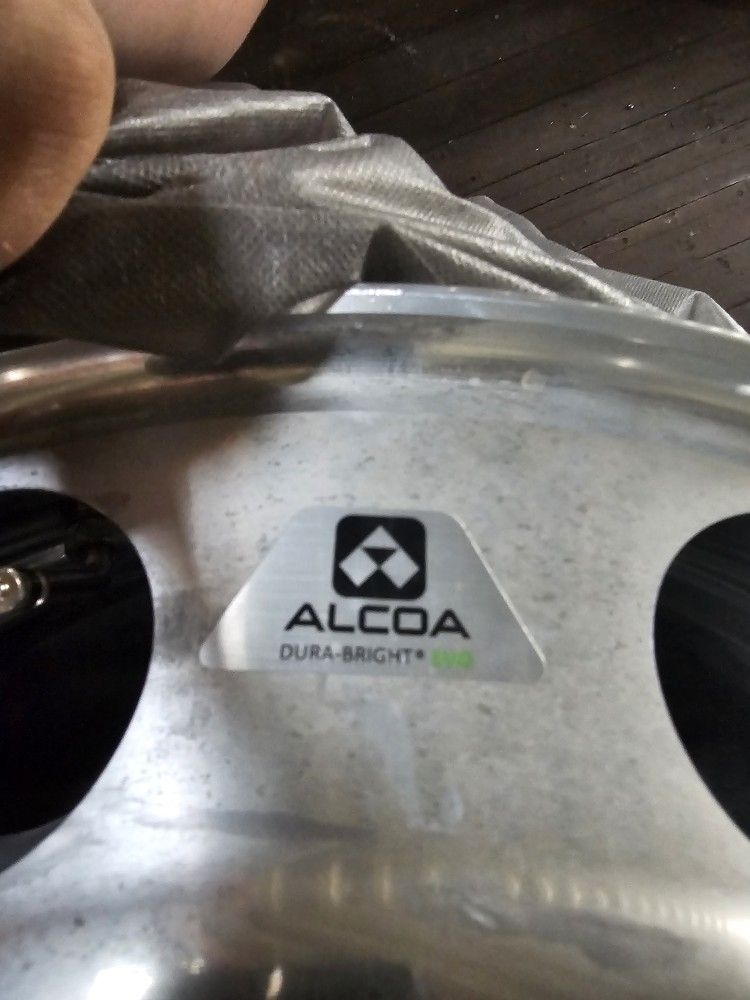 6 Alcoa Dura-Bright Evo 10-Hole Wheels