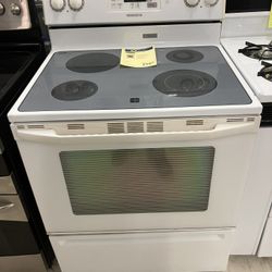 Pre-Owned Maytag Electric Range