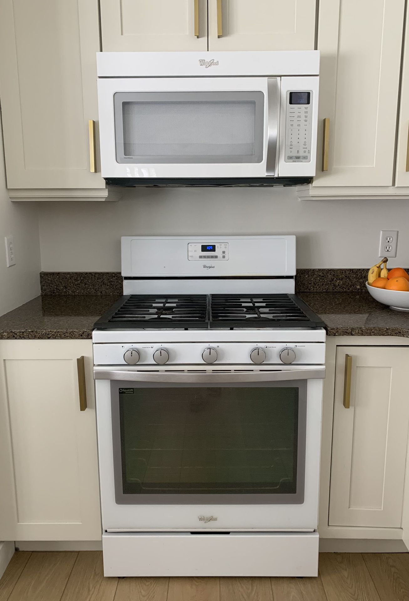 Appliances - Gas Stove, Dishwasher, Microwave