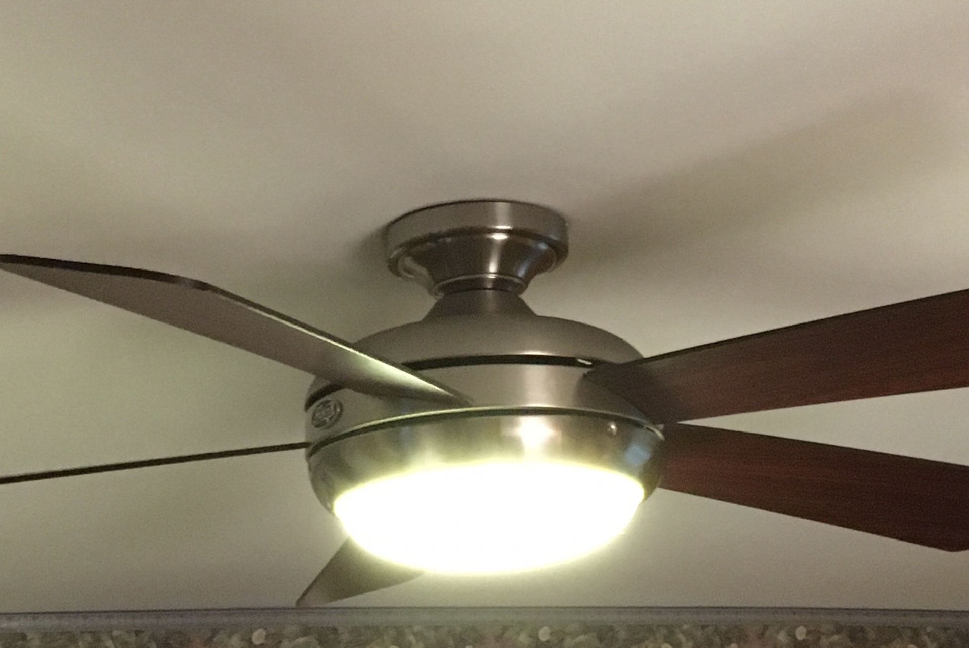 Hunter Ceiling Fan With Remote 52”