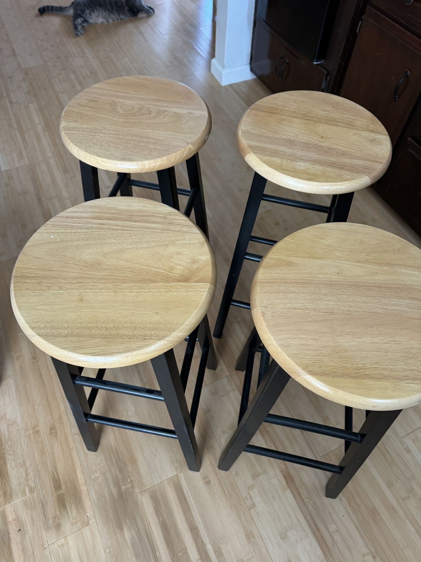 5 Kitchen Wood Barstools