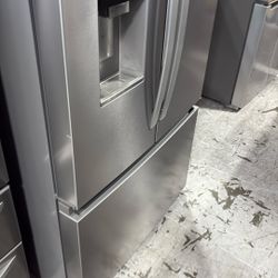 Whirlpool Stainless Steel Refrigerator 