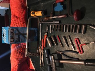 TOOL LOT - Deep sockets + Rachet +ect