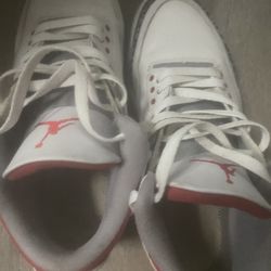 Jordan 3 Fire Red Size 10.