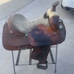 Working western saddle 16 inch with 32 leather cinch 