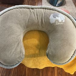 Boppy pillow