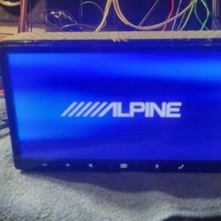 Alpine Stereo Bluetooth Apple CAR Play Android 
