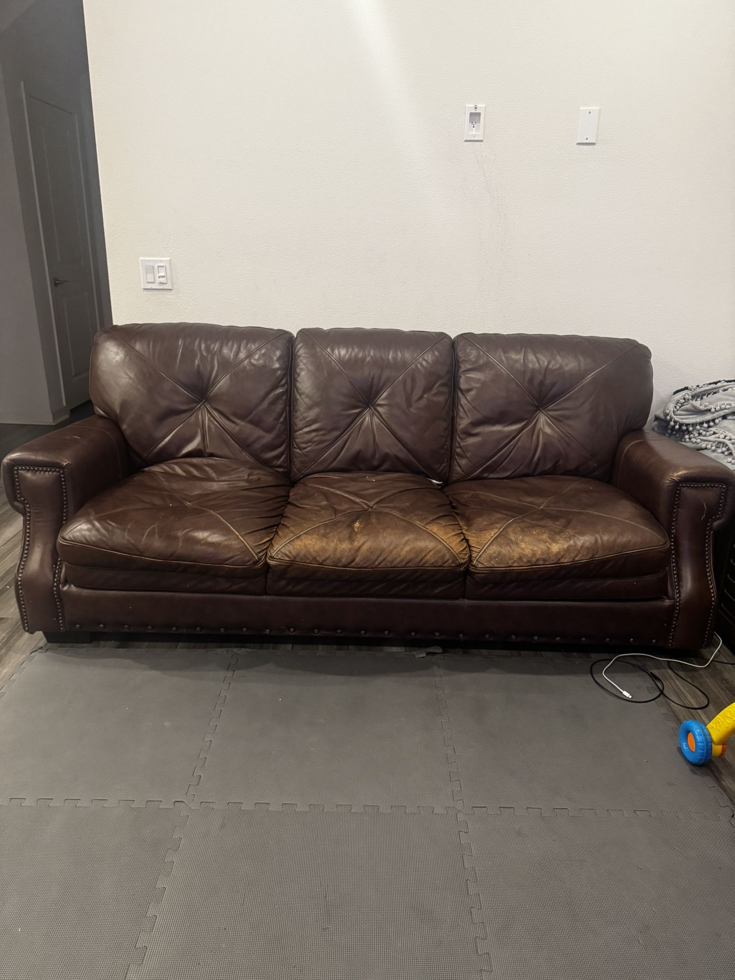 Used Brown Leather Couches
