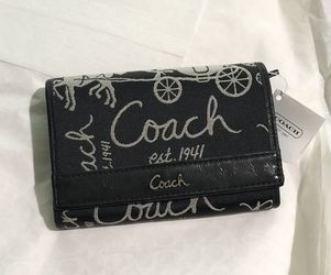 Coach Women’s Clutch Wallet