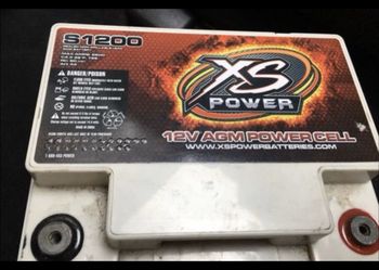 XS CAR AUDIO BATTERY
