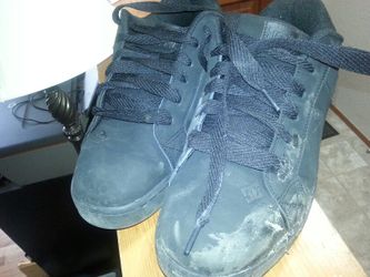 Skateboard shoes size 12