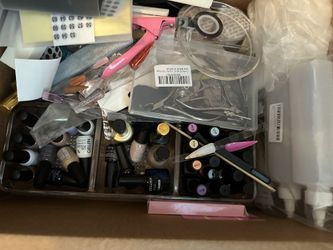 Nail tech business