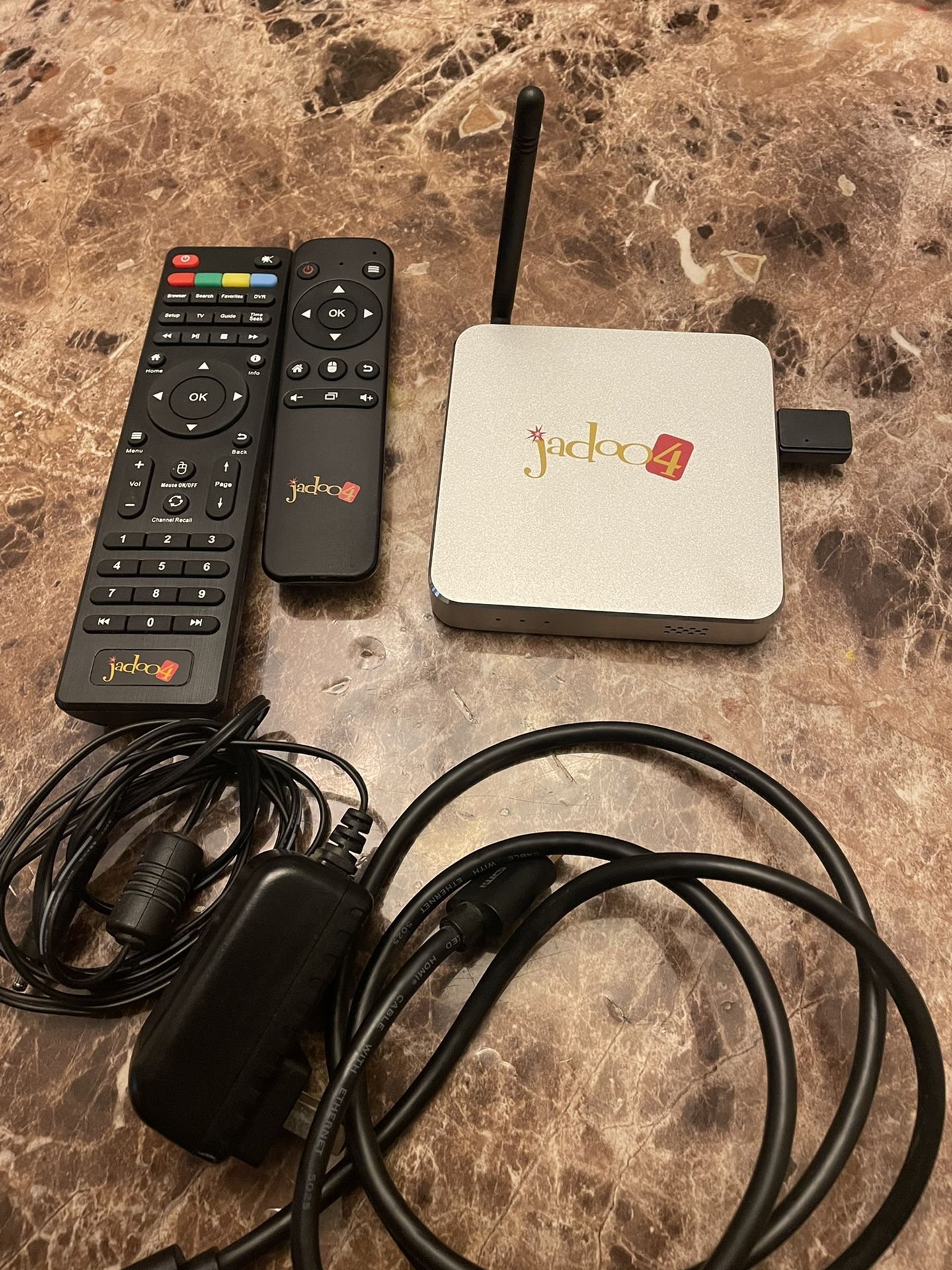 Jadoo TV 4 Box IP Streaming International Channels+ Air mouse.