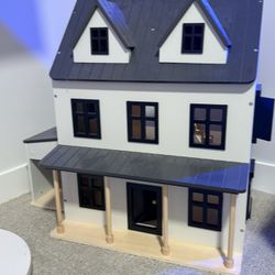 Wooden Dollhouse