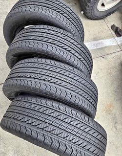 235/55/18 Continental set de Tires con 80% de vida las 4